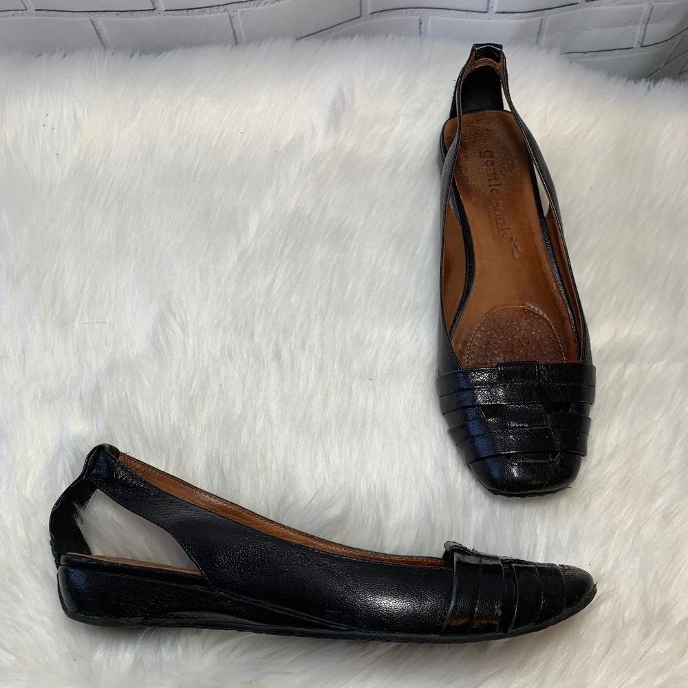 Gentle Souls by Kenneth Cole
Black Leather Flats  Size 8 1/2